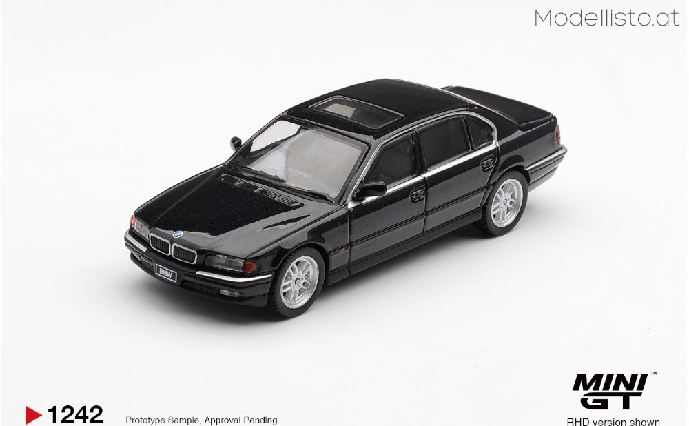 MGT1242 MiniGT BMW 750IL (E38) BLACK SAPPHIRE 1999
