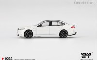 MGT1092 MiniGT BMW M5 (G90) Alpine White 2025