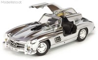 B66040638 Minichamps Mercedes-Benz 300 SL (W198) 1954-1957 chrom